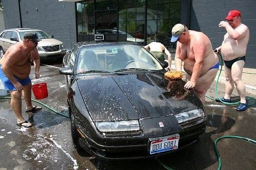 guy-topless-car-wash